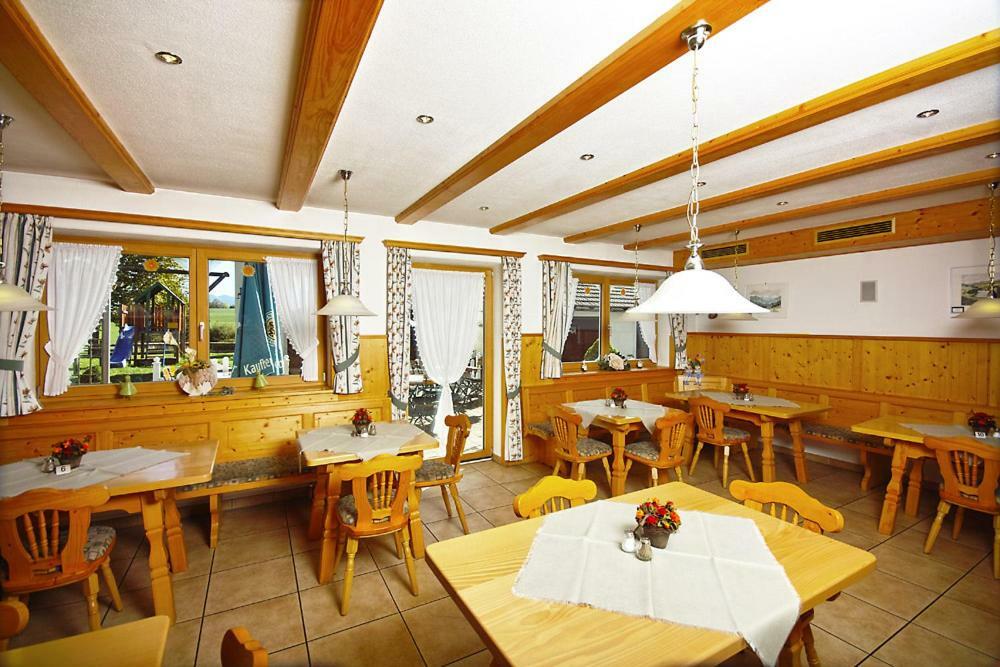 Gasthof "Zum Strauss" Wildsteig ภายนอก รูปภาพ